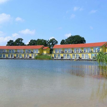 Sport- & Vital-Resort Neuer Hennings Hof ペルレンブルク エクステリア 写真