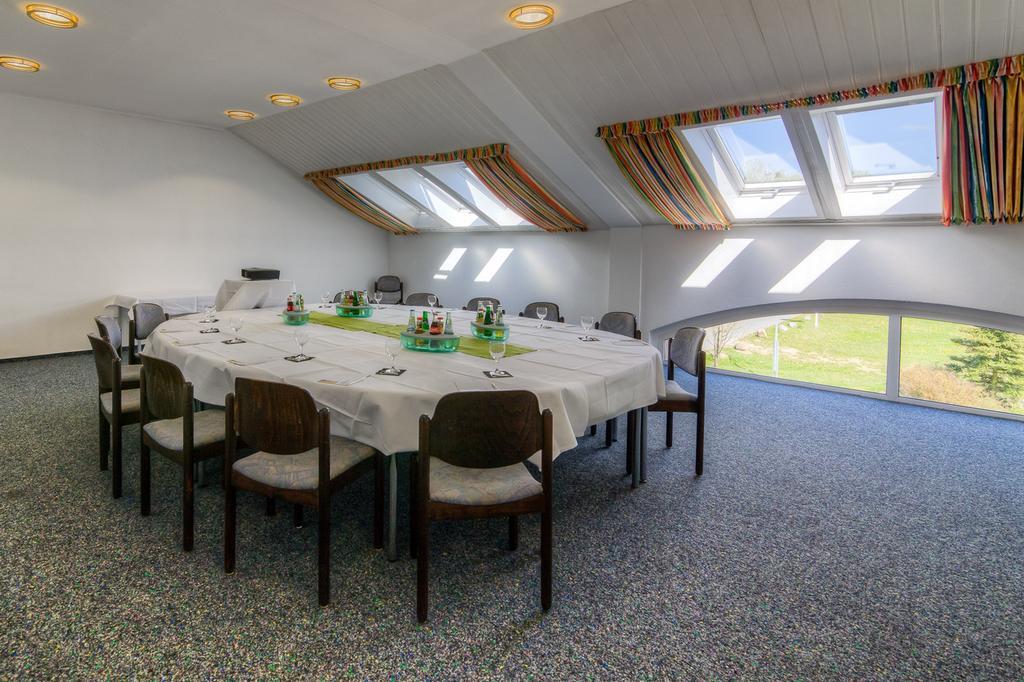 Sport- & Vital-Resort Neuer Hennings Hof ペルレンブルク エクステリア 写真