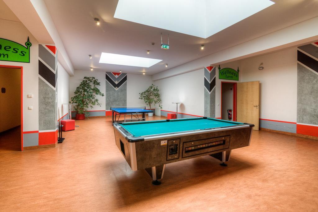 Sport- & Vital-Resort Neuer Hennings Hof ペルレンブルク エクステリア 写真