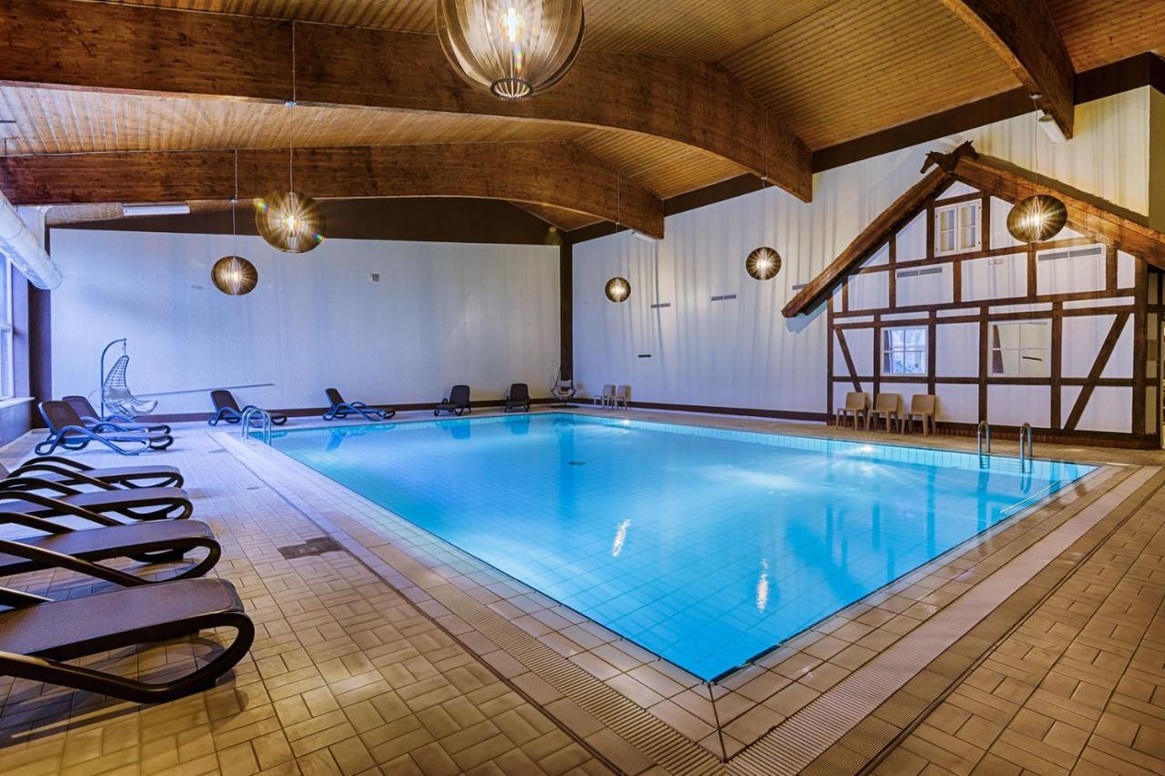 Sport- & Vital-Resort Neuer Hennings Hof ペルレンブルク エクステリア 写真